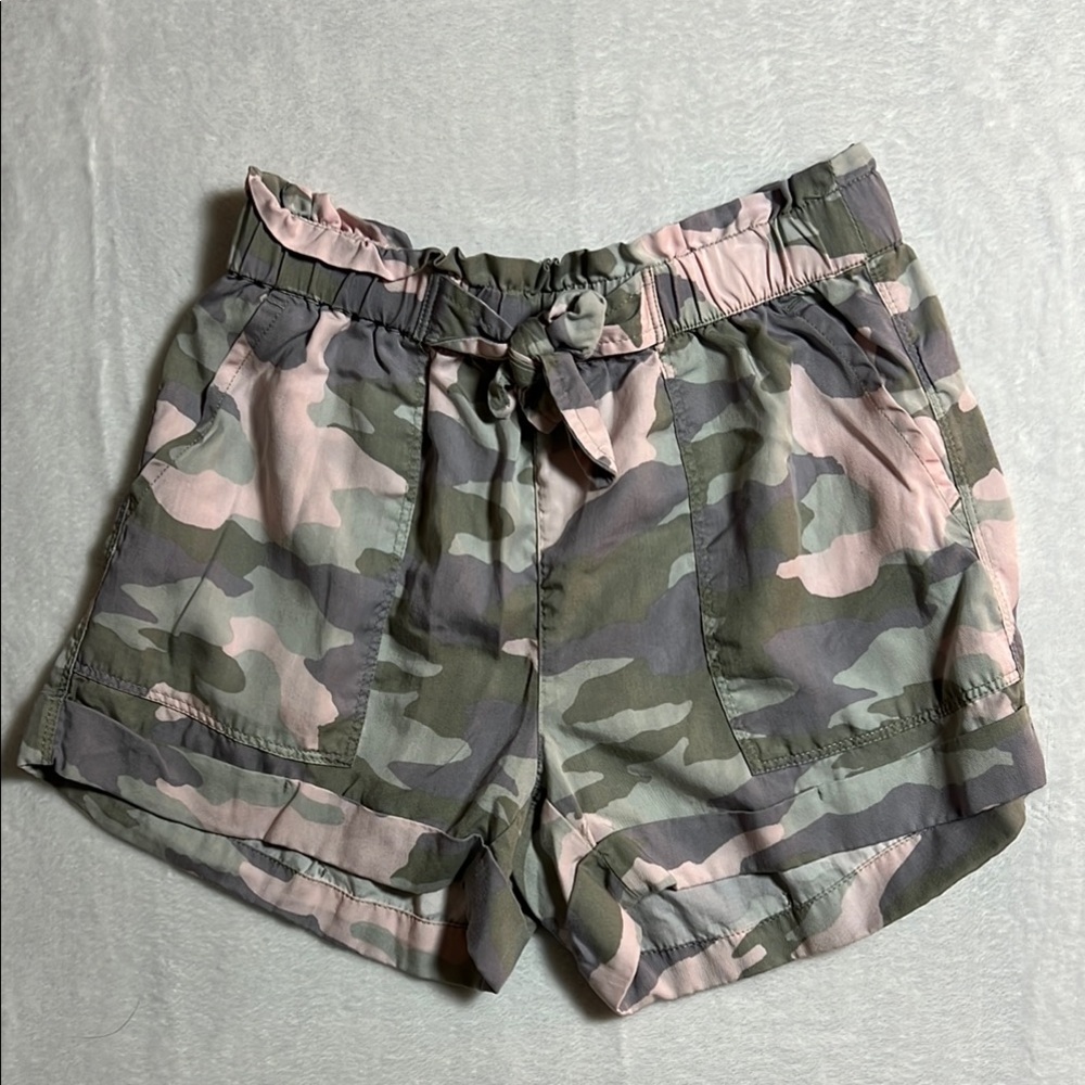 Aerie Green and Pink Cargo Shorts with Elastic Waistband and Bow - XS - Picture 2 of 11